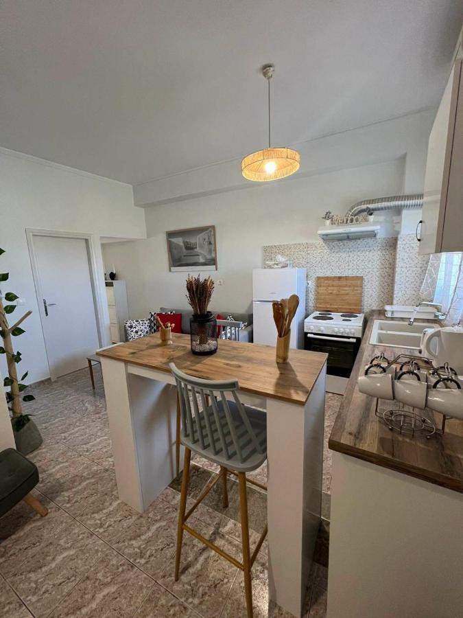 Edem First Floor Perivolos (Santorini)